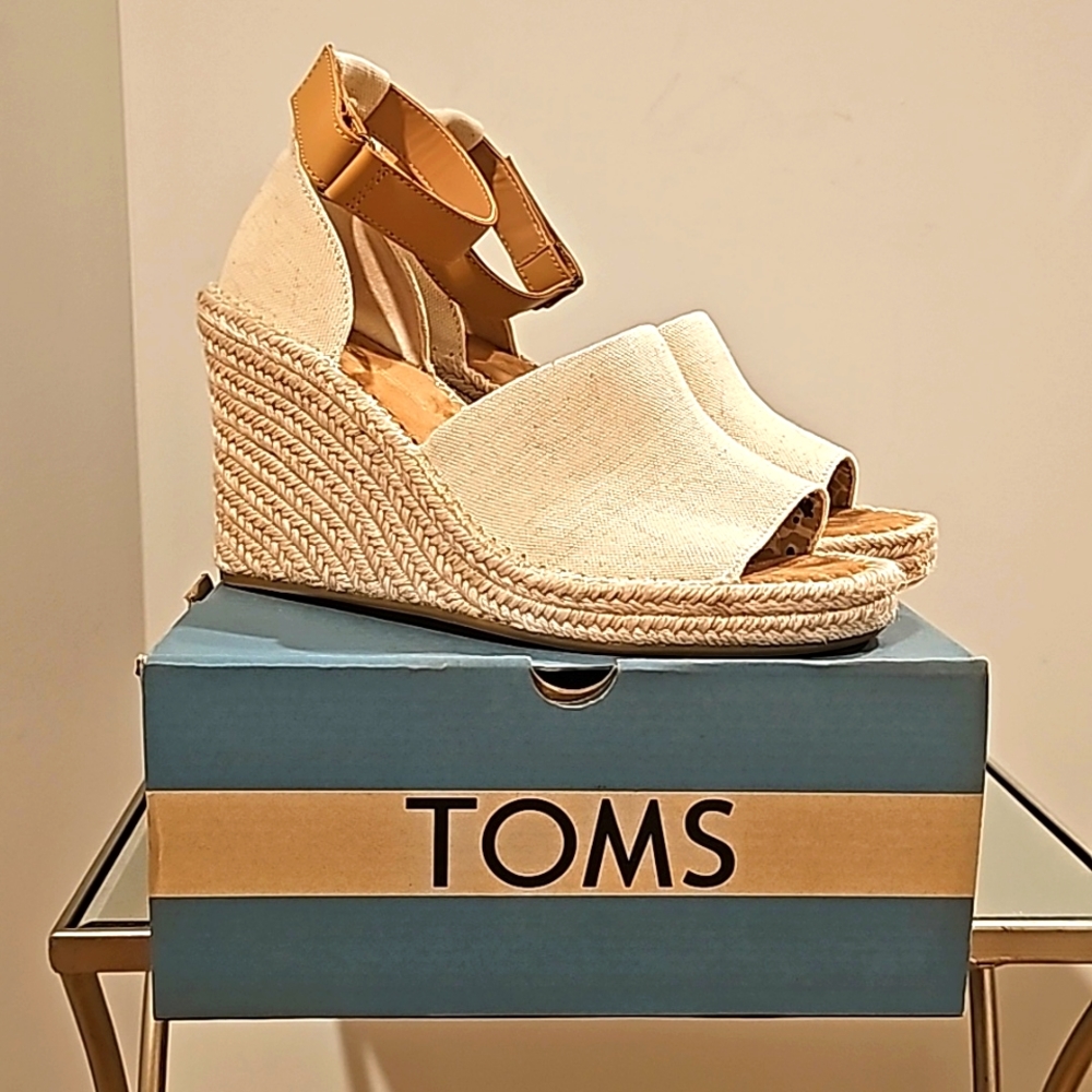 Toms Marisol Wedge, Size 9.5W